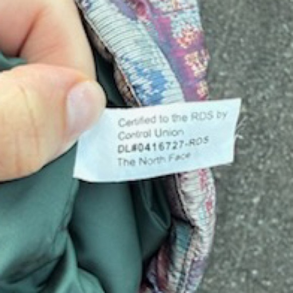 The North Face 700 Fill Nuptse Yosemite Half Dome Goose Down Puffer Vest Size S - Picture 3 of 6